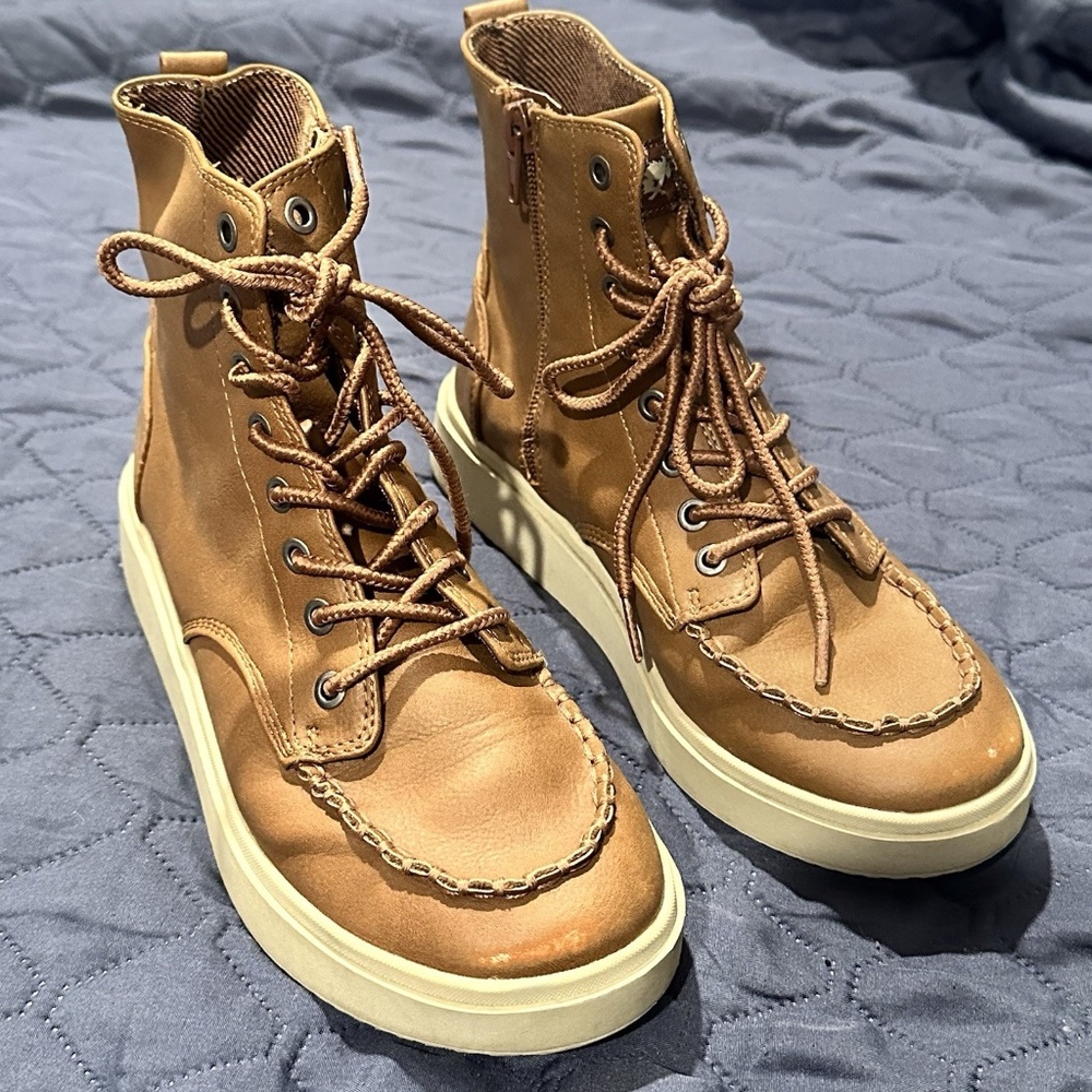 Brown Tan Boots Lace Up combat boots fall size 6 womens leather autumn - Picture 2 of 14